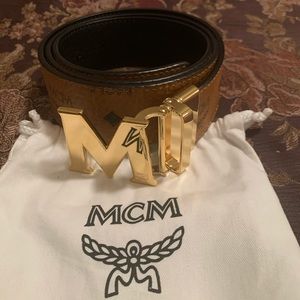 MCM Reversible Belt in Black Logo